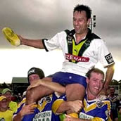 Laurie Daley on team mates shoulders
